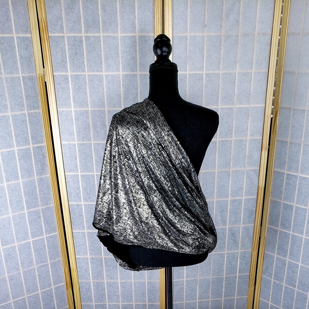 NWT Fabletics infinity scarf/wrap